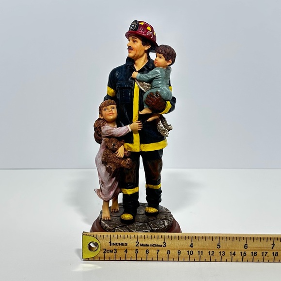 1998 Vanmark Red Hats of Courage "Hero II" firefighter figurine - Picture 3 of 5